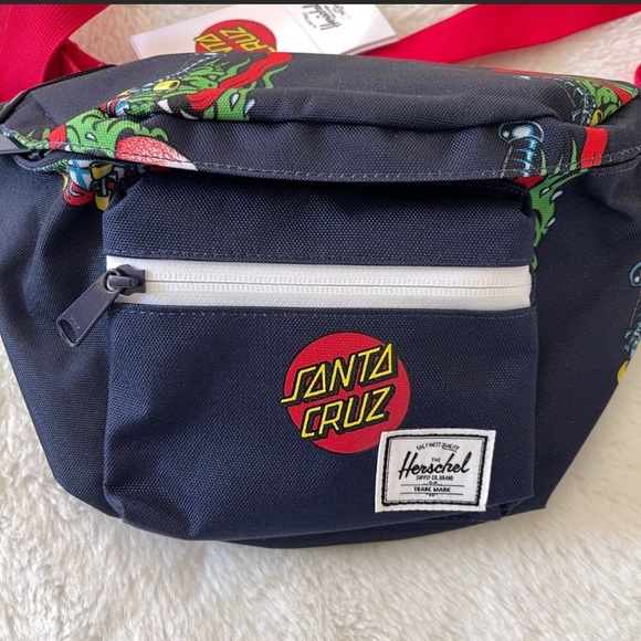 Hershel Supply Company Seventeen Hip Santa Cruz Collection - Picture 2 of 4